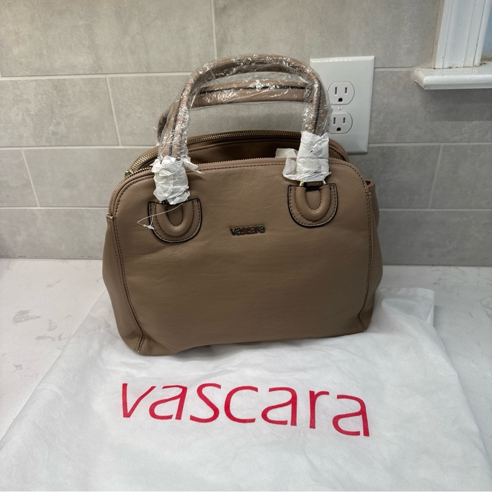 NWT Vascara beige women’s faux leather handbag purse detachable strap